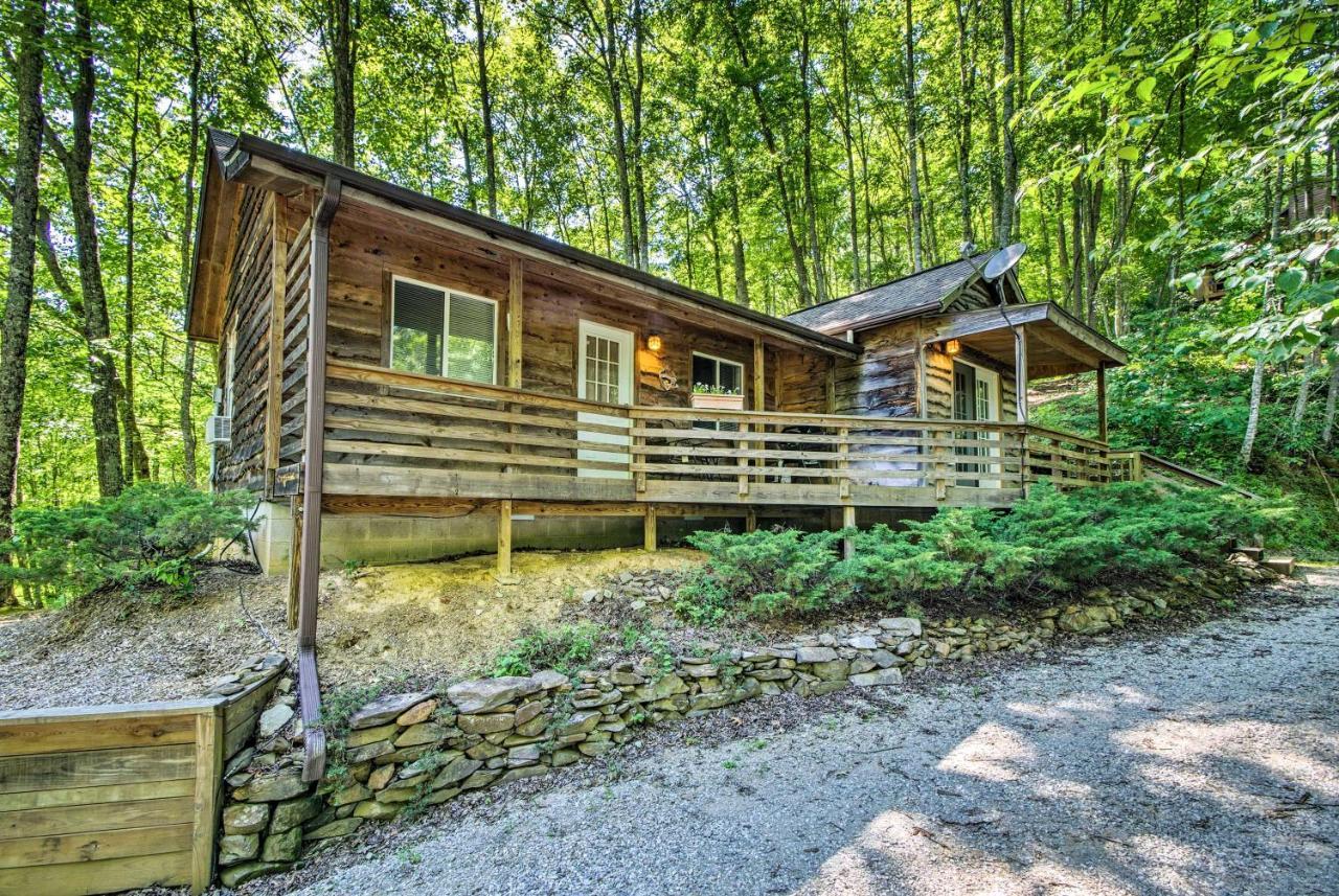 Cozy The Woodshop Cabin With Deck And Forest Views! Robbinsville Eksteriør billede